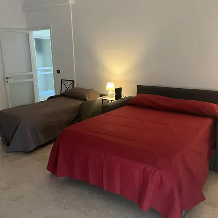 Domus Aury - Cinecitta * Ρώμη